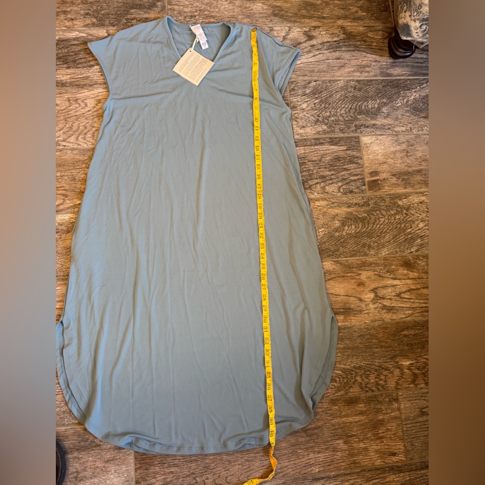 Wynne Layers Blue/green V-Neck Dress - Picture 5 of 8